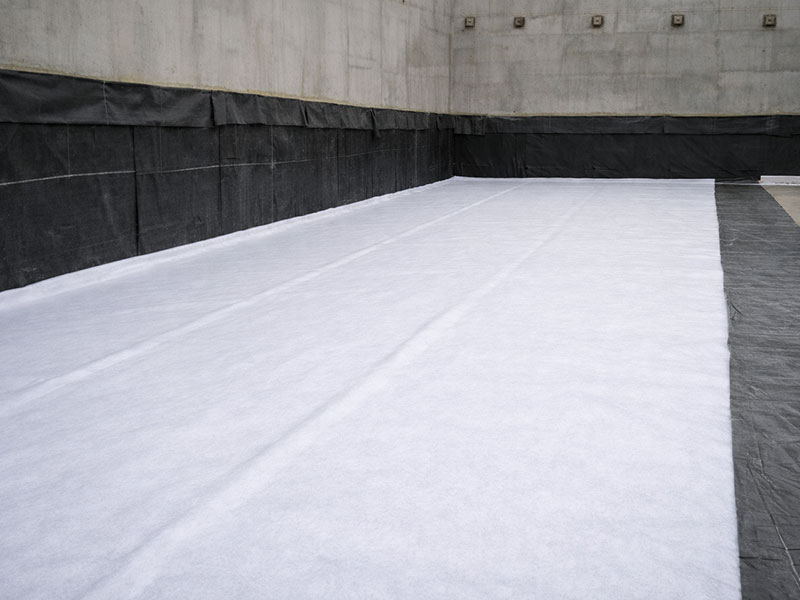 Aljzatszigetelés és aljzat vízszigetelés EPDM lemezzel